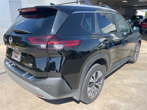 Used 2023 Nissan Rogue SV w/ SV Premium B Package image 6