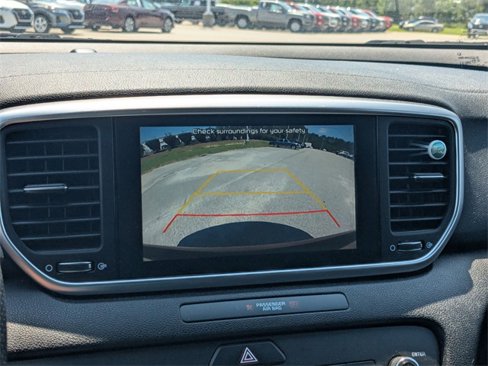 Used 2020 Kia Sportage S image 21