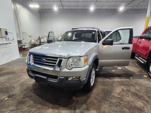 Used 2010 Ford Explorer Sport Trac XLT image 24