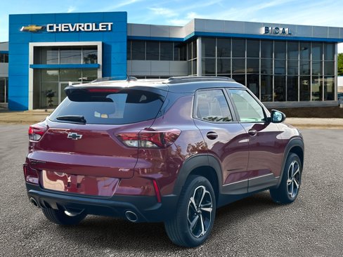 Used 2023 Chevrolet TrailBlazer RS w/ Technology Package image 5