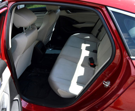 Used 2019 Honda Accord LX image 11