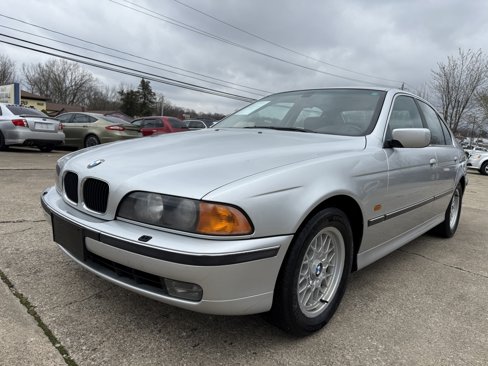 Used 2000 BMW 528i Sedan image 1