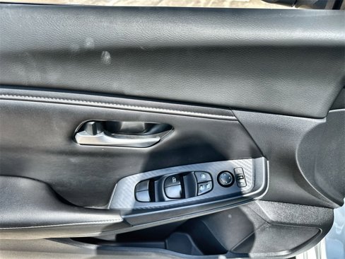 Used 2022 Nissan Sentra SV image 22