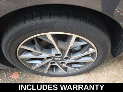 Used 2020 Hyundai Elantra Limited w/ Cargo Package (C1) image 9