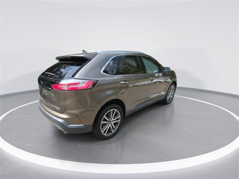 Used 2019 Ford Edge Titanium w/ Cold Weather Package image 7