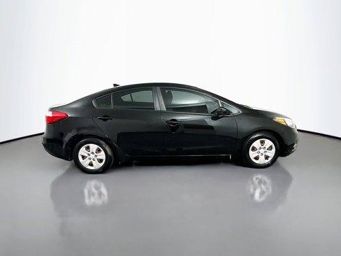 Used 2016 Kia Forte LX image 4
