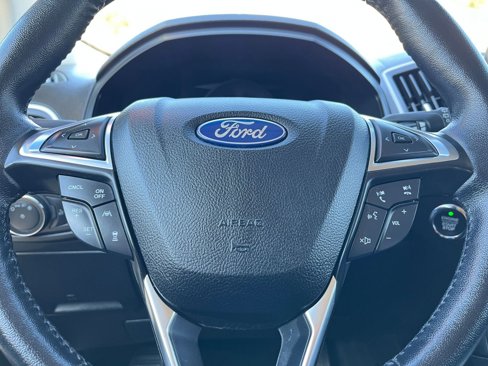 Used 2022 Ford Edge SEL image 28