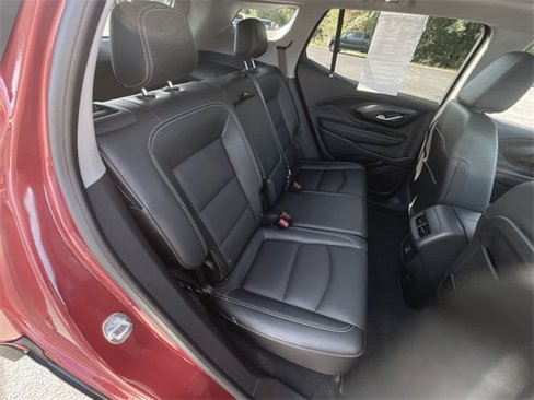 Certified 2023 GMC Terrain SLT w/ Infotainment Package II image 27
