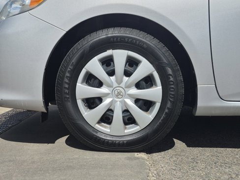 Used 2010 Toyota Corolla LE image 10
