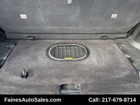 Used 2016 Jeep Wrangler Rubicon w/ Power Convenience Group image 35
