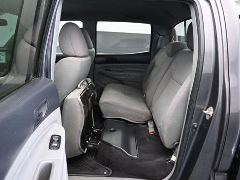 Used 2014 Toyota Tacoma PreRunner image 28