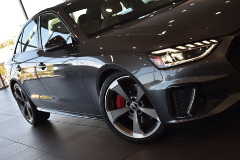Used 2022 Audi A4 2.0T Premium Plus w/ Premium Plus Package image 4