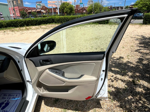 Used 2015 Kia Optima LX image 22