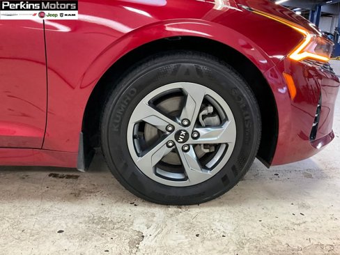 Used 2021 Kia K5 LXS image 15