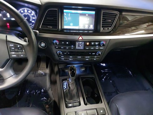 Used 2016 Hyundai Genesis 3.8 image 21