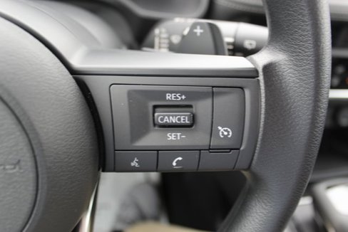 Used 2024 Nissan Rogue S image 16