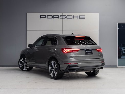 Used 2020 Audi Q3 2.0T Premium Plus w/ Premium Plus Package image 3