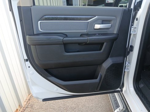 Used 2020 RAM 2500 Big Horn image 27