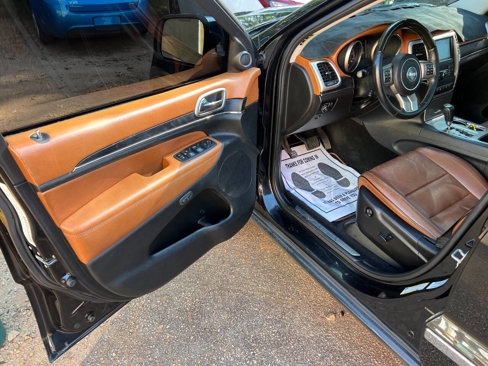 Used 2013 Jeep Grand Cherokee Overland Summit image 20