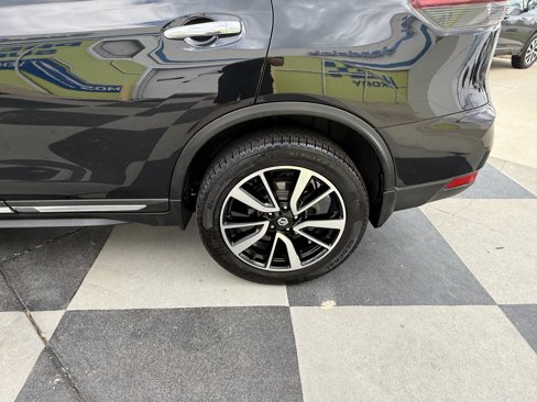 Used 2019 Nissan Rogue SL w/ Premium Package image 13