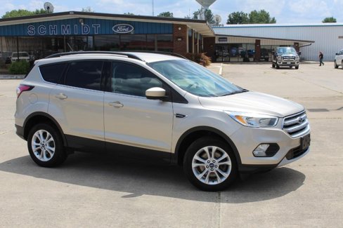 Used 2018 Ford Escape SE image 2