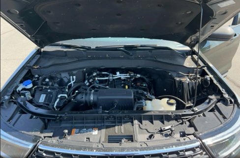 Used 2022 Ford Explorer XLT w/ Equipment Group 202A image 18