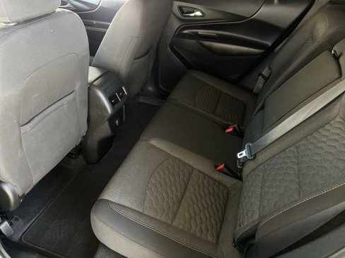 Used 2018 Chevrolet Equinox LT image 23