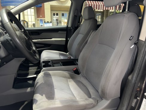 Used 2019 Honda Odyssey EX image 12