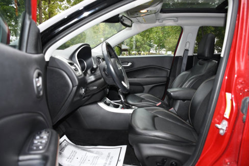 Used 2018 Jeep Compass Latitude w/ Popular Equipment Group image 10