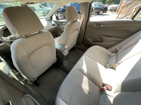Used 2018 Chevrolet Cruze LS image 26
