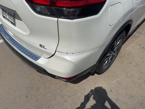 Used 2017 Nissan Rogue SL image 10