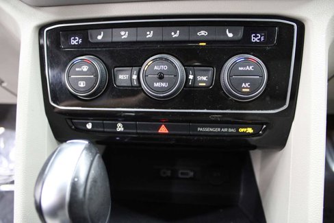 Used 2019 Volkswagen Atlas SEL R-Line image 34