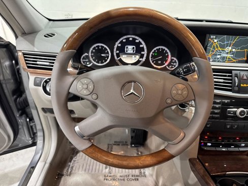 Used 2012 Mercedes-Benz E 350 Sedan image 34