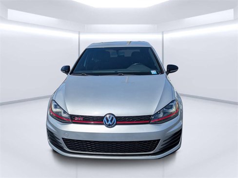 Used 2017 Volkswagen GTI SE image 8