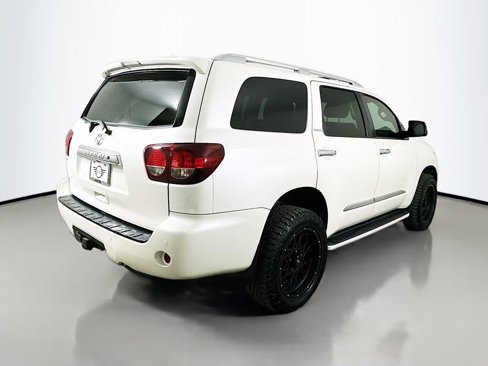 Used 2018 Toyota Sequoia Platinum image 5