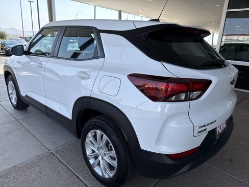 Used 2023 Chevrolet TrailBlazer LS image 4