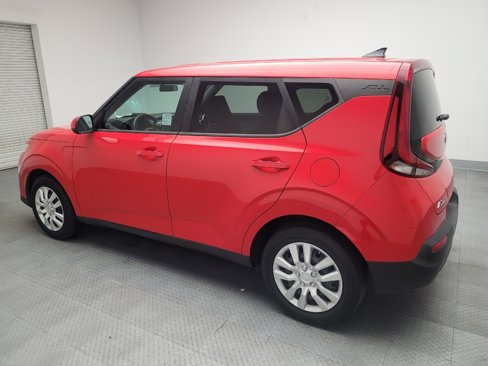 Used 2020 Kia Soul LX image 3
