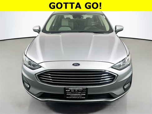 Used 2020 Ford Fusion SE w/ Equipment Group 151A image 2