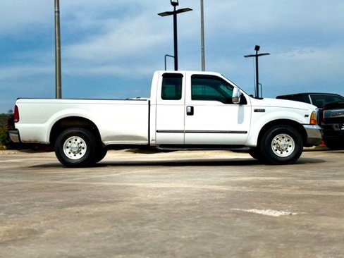 Used 1999 Ford F250 Lariat image 7