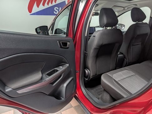 Used 2021 Ford EcoSport SE w/ SE Convenience Package image 29