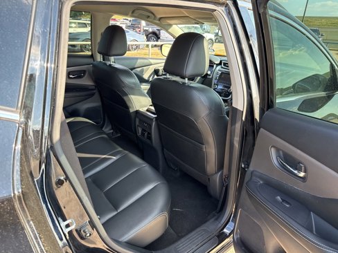 Used 2023 Nissan Murano SV image 13