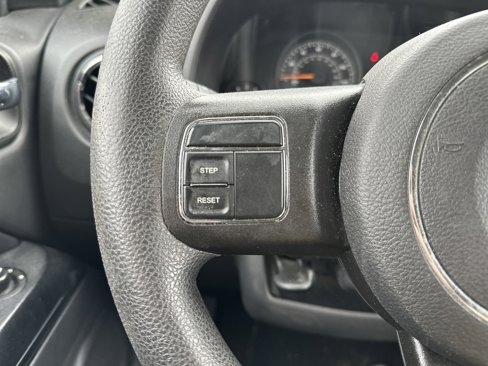Used 2017 Jeep Compass Sport w/ Power Value Group image 18