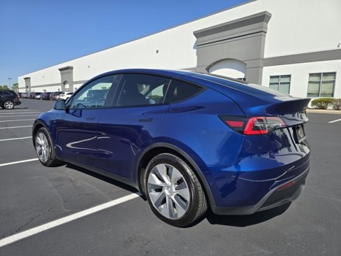 Used 2020 Tesla Model Y Long Range image 9