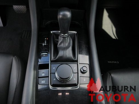 Used 2019 MAZDA MAZDA3 Sedan w/ Preferred Package image 16