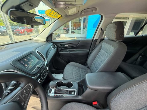Used 2023 Chevrolet Equinox LT image 18