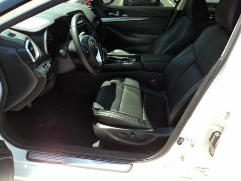 Used 2022 Nissan Maxima SV image 14
