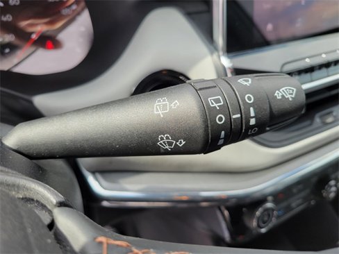 Used 2022 Jeep Compass Limited image 17