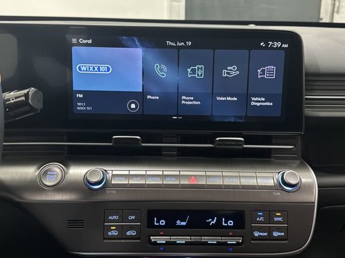 Used 2024 Hyundai Kona SEL image 7