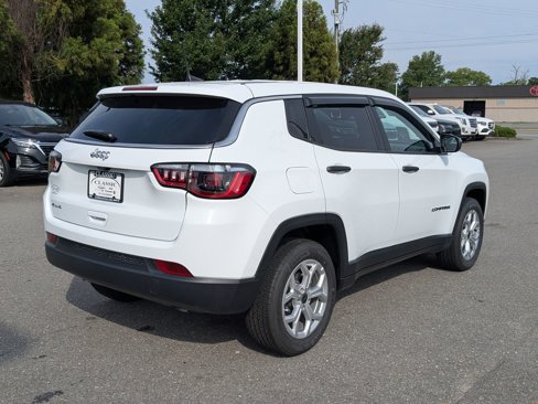 New 2025 Jeep Compass Sport image 5