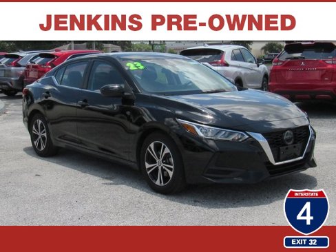Used 2023 Nissan Sentra SV image 1